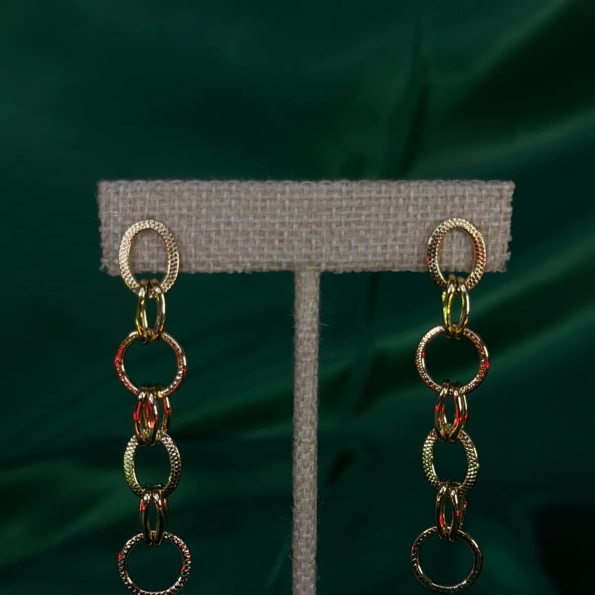 Aretes Largos Cadena en Chapa de Oro 18k