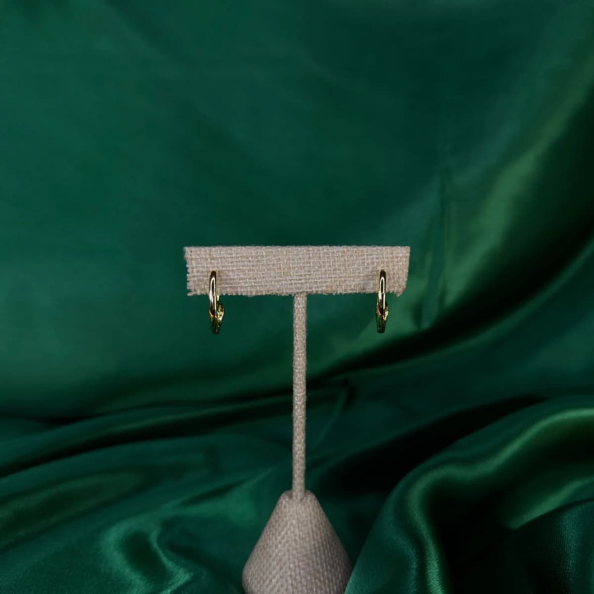Arracadas con Diseño Sencillo de Chapa de Oro 18k — vista 3