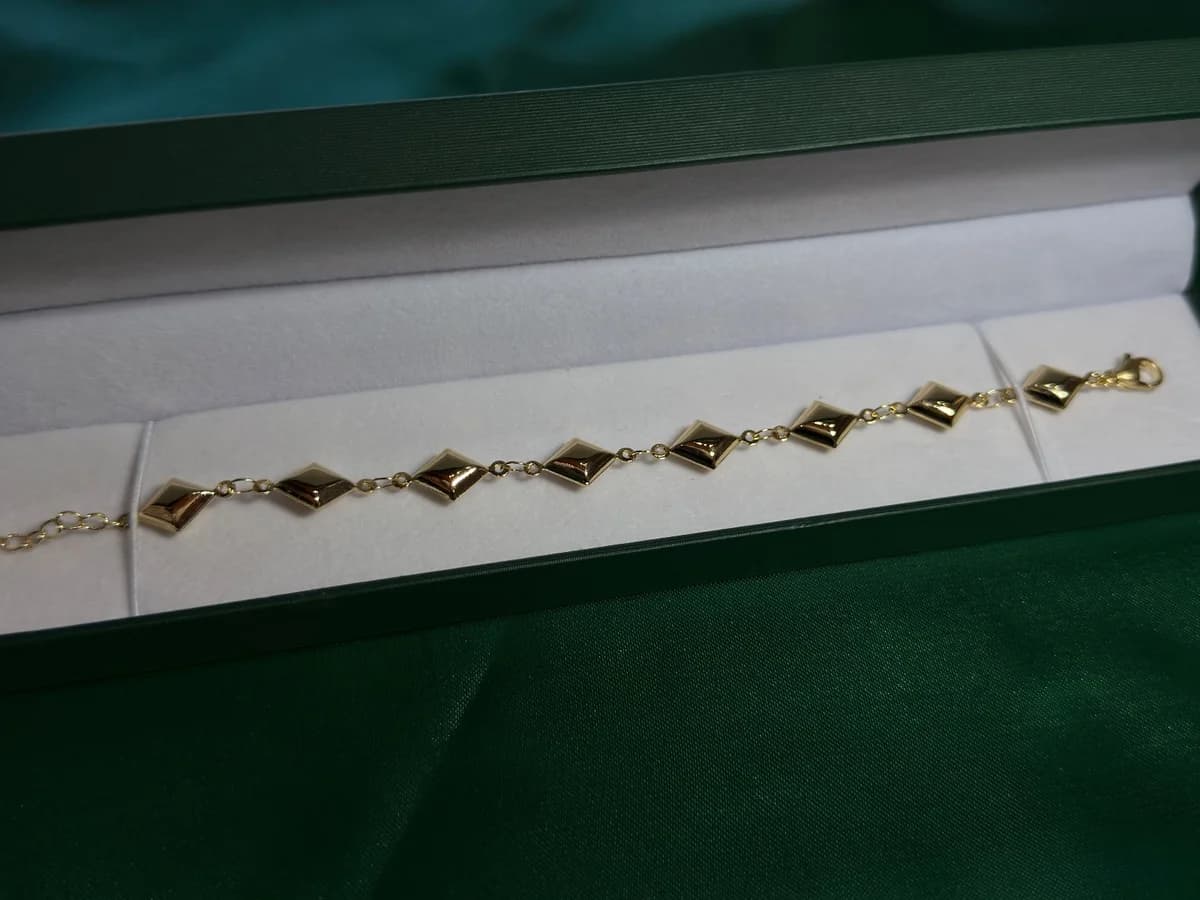 Pulsera Estructurada de Eslabones Rombo en Chapa de Oro