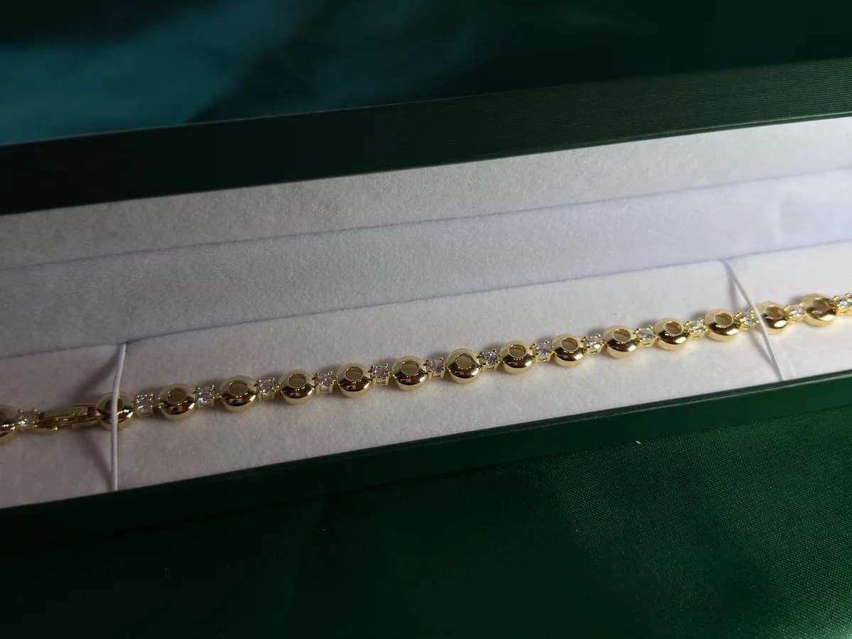 Pulsera Dorada en Chapa de Oro con Encantos — vista 8