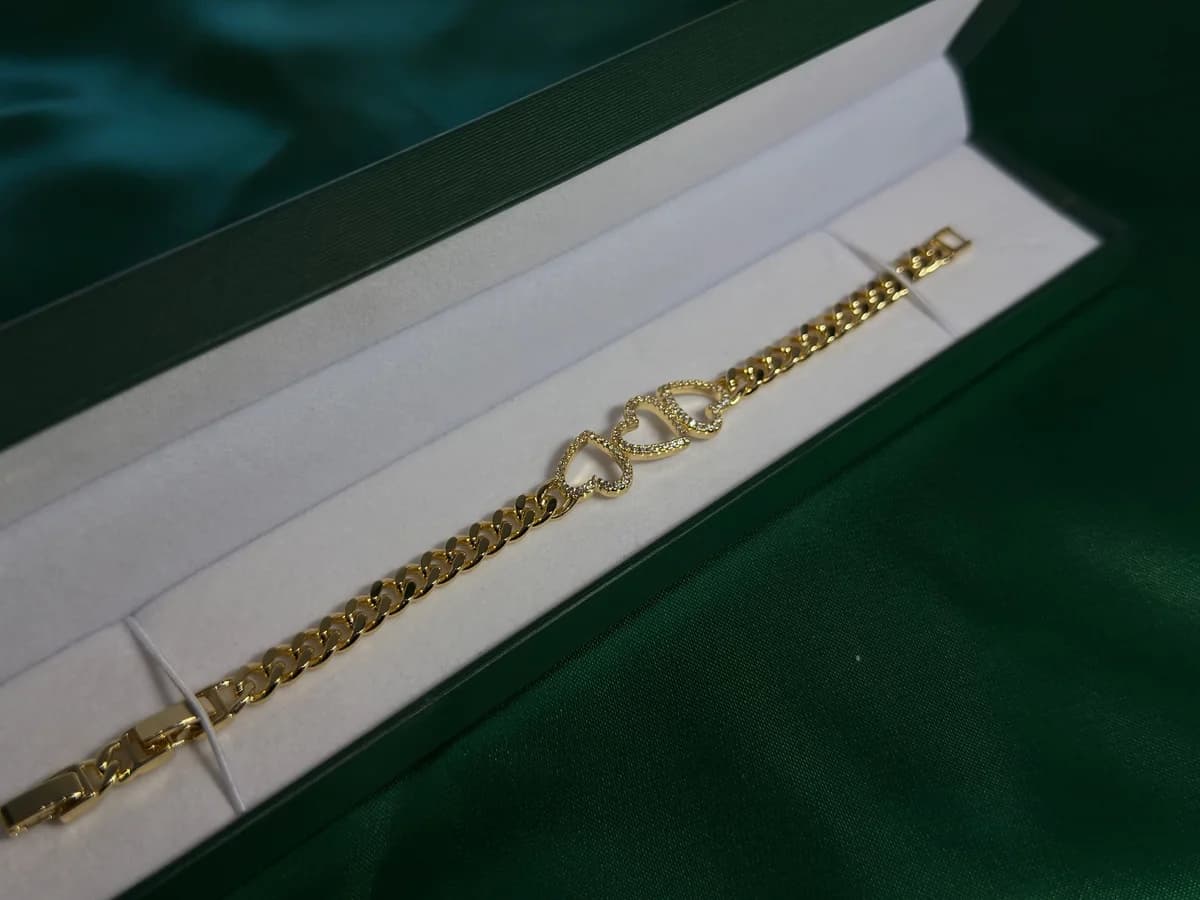 Pulsera Chapa de Oro 18k Cadena Herrería y Corazones — vista 4
