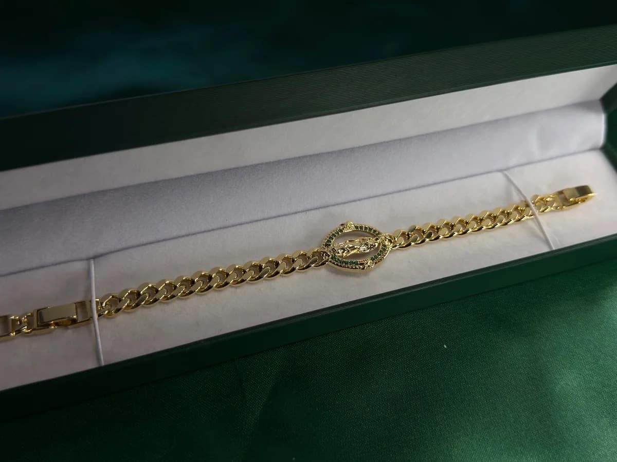 Pulsera Virgen de Guadalupe Chapa de Oro — vista 3