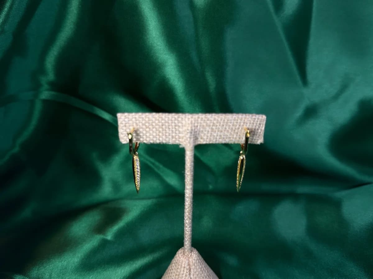 Aretes Largos con Perfil Laminado en Chapa de Oro 18k — vista 4