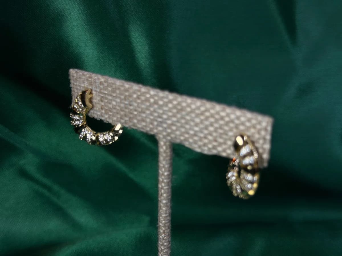 Arracadas Bolas Texturizadas de Chapa de Oro 18k — vista 4