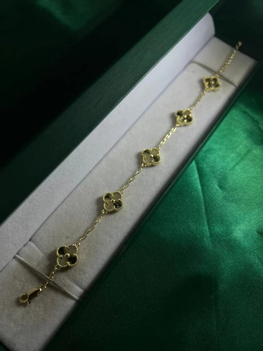 Pulsera Tréboles Estilo Van Cleef en Chapa de Oro 18k