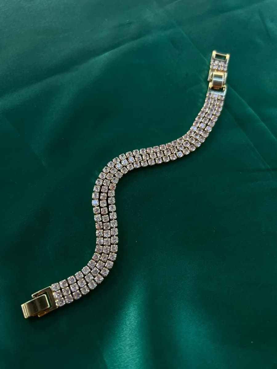 Pulsera Triple Línea con Circonias en Chapa de Oro 18k — vista 4