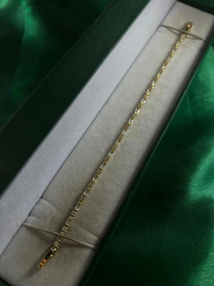 Pulsera Delgada Zirconias en Chapa de Oro 18k
