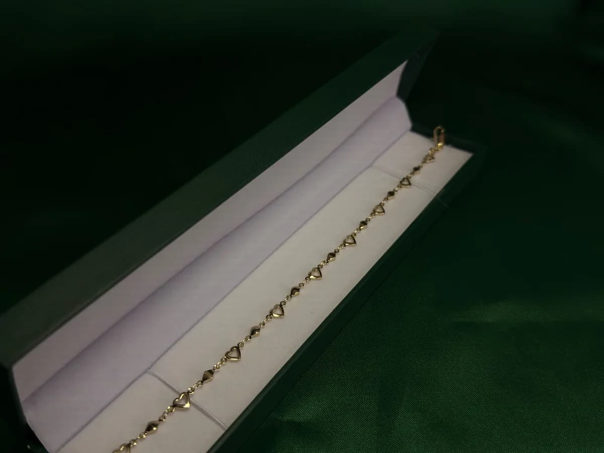Pulsera Delicada de Corazones en Chapa de Oro 18k
