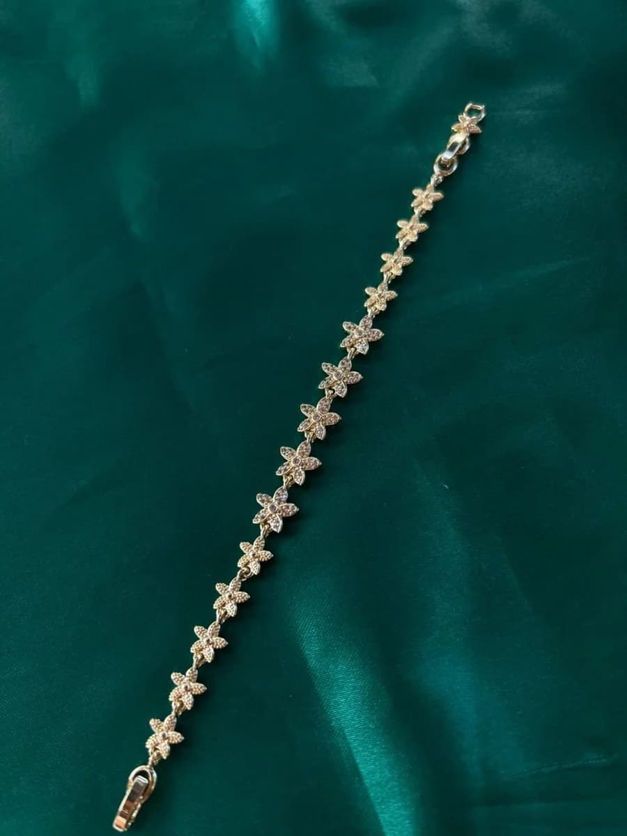Pulsera de Flores Continuas en Chapa de Oro 18k — vista 3