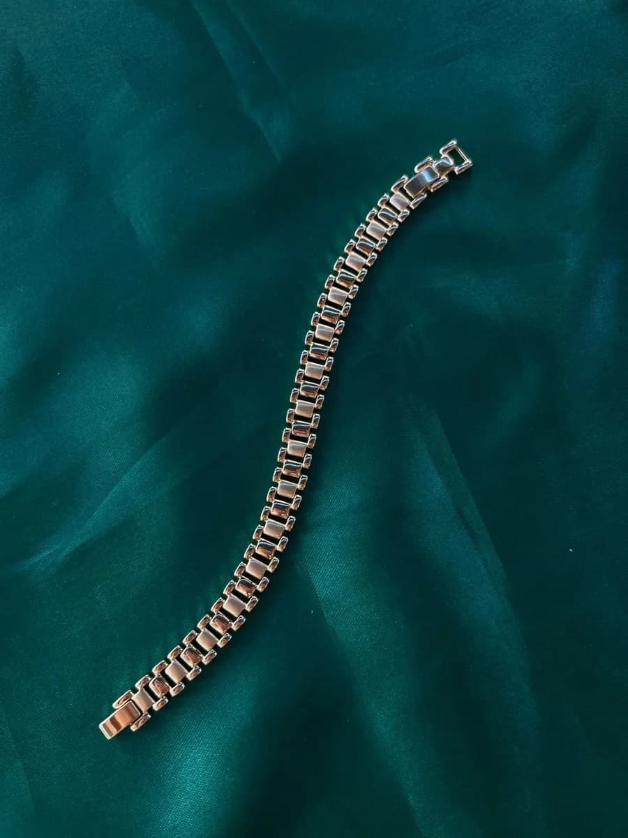 Pulsera Eslabones Estilo Reloj en Chapa de Oro 18k — vista 4
